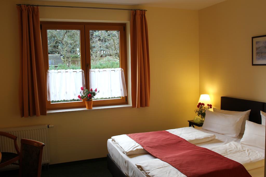 Landhotel Dresden Exteriör bild
