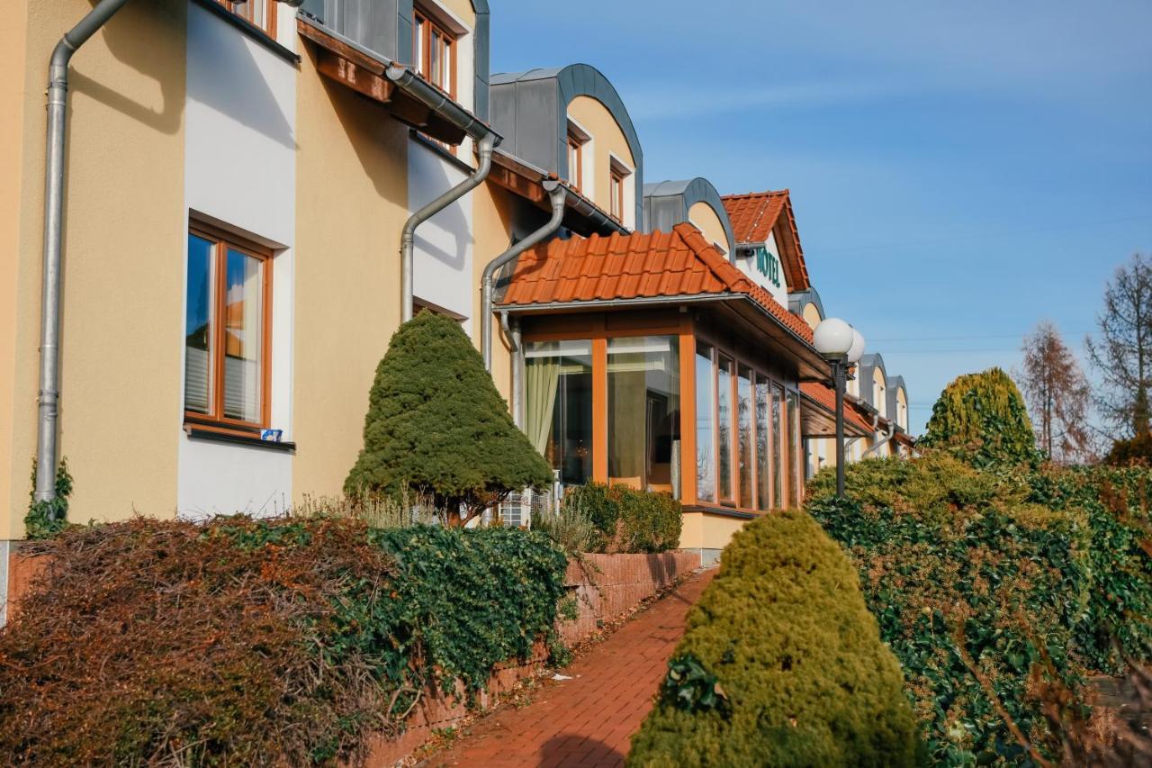Landhotel Dresden Exteriör bild