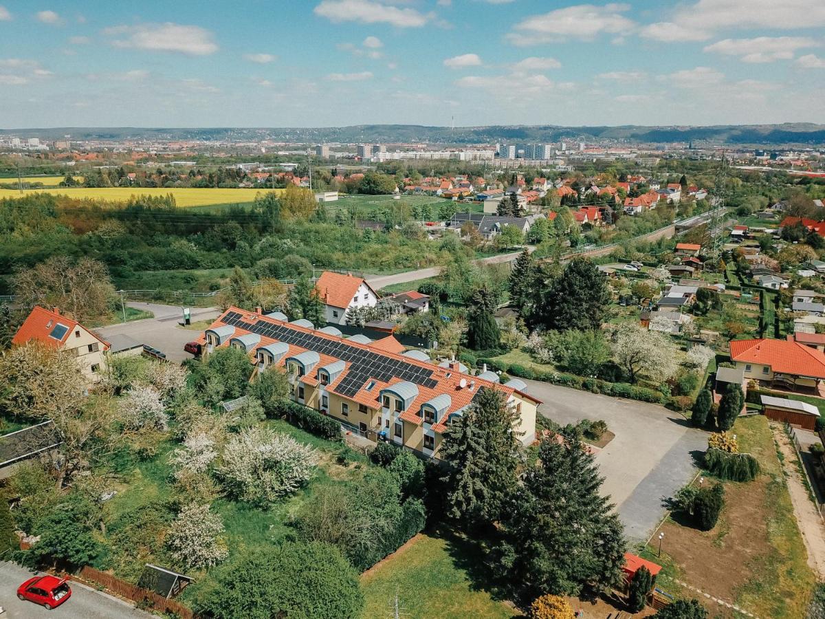 Landhotel Dresden Exteriör bild