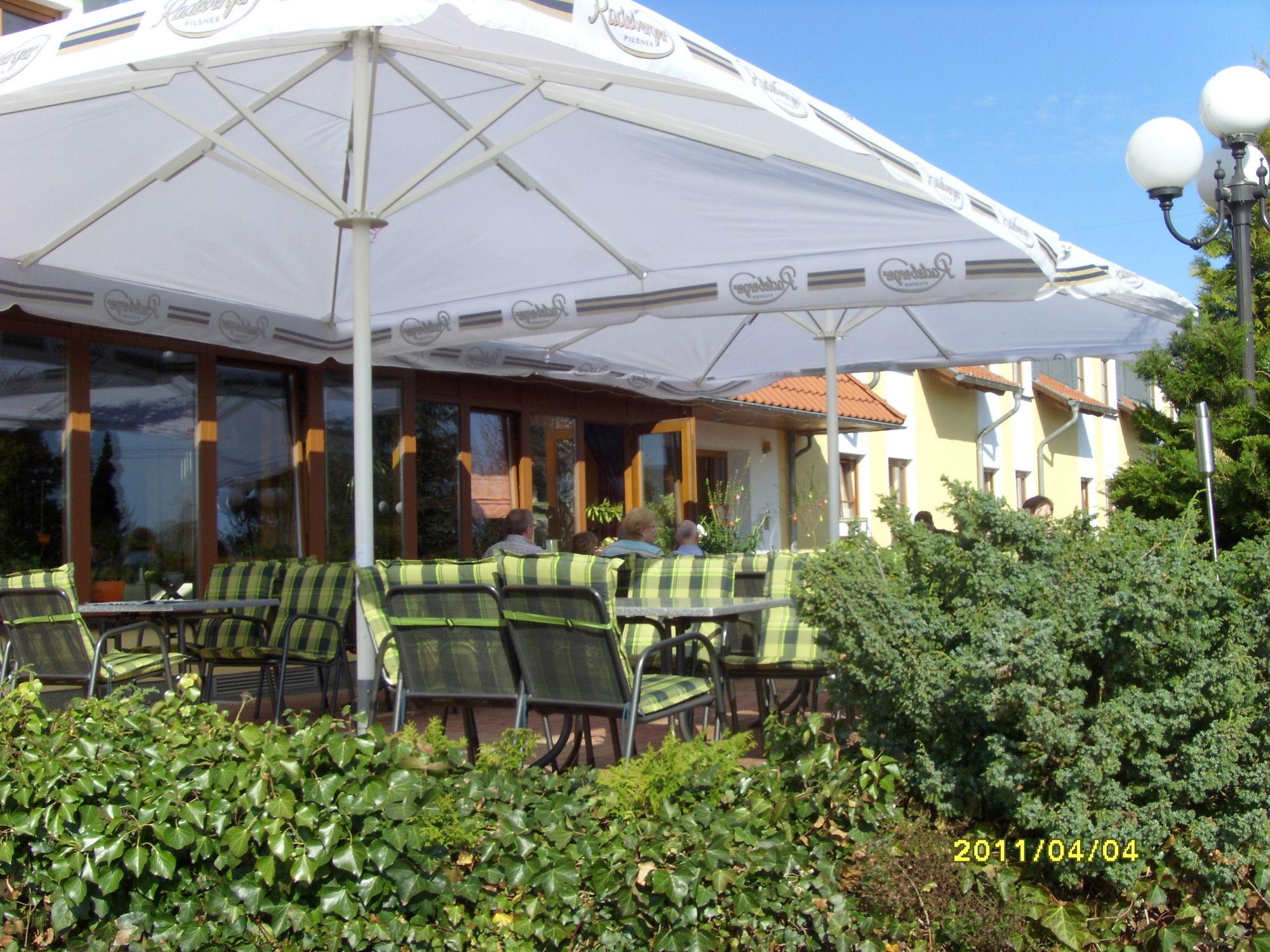 Landhotel Dresden Exteriör bild