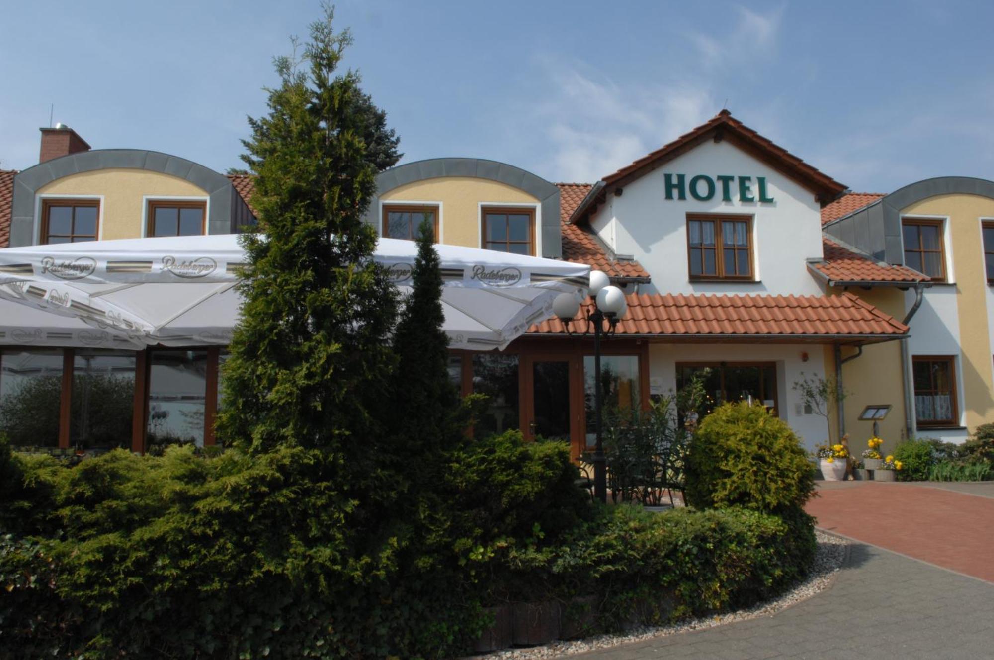 Landhotel Dresden Exteriör bild